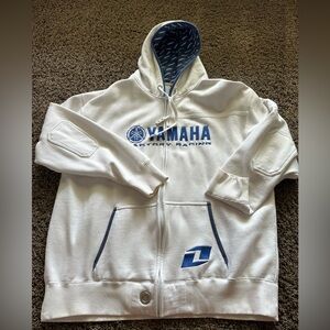 Yamaha hoodie jacket zip up in good condition men’s xxl